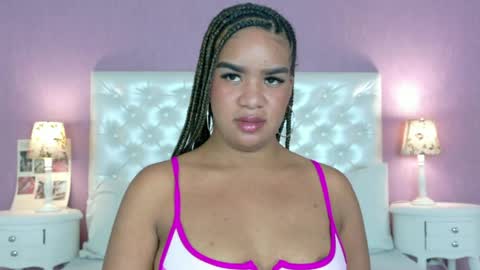 Snapshot of scarleett_fox_ chatting on May 27, 8:44 am Scartlett online show from May 27, 8:44 am