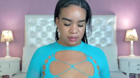 Snapshot of scarleett_fox_ chatting on July 22, 7:00 am Scartlett online show from July 22, 7:00 am