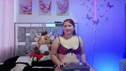 scarlet online show from April 28, 10:04 pm