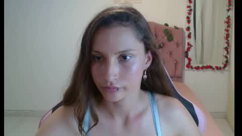 Snapshot of scarlet378580 chatting on April 16, 4:41 pm scarlet378580 online show from April 16, 4:41 pm