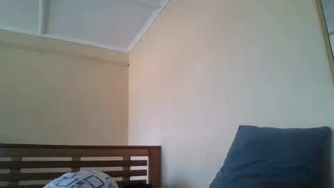 scarlet_25142359 online show from October 20, 9:43 am