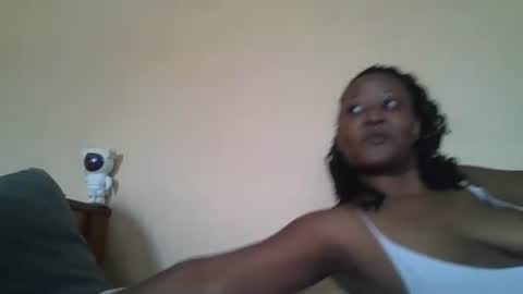 scarlet_25142359 online show from October 23, 10:03 am