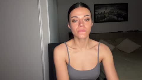 Snapshot of scarlet_daisy_ chatting on June 16, 7:00 am Sophie online show from June 16, 7:00 am