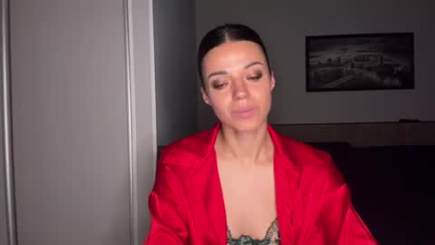 Snapshot of scarlet_daisy_ chatting on June 29, 7:36 am Sophie online show from June 29, 7:36 am