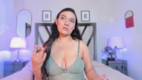 Snapshot of scarlet_dh chatting on March 5, 11:34 pm Claudia online show from March 5, 11:34 pm