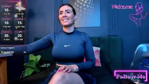 Scarlet Edwars online show from March 14, 6:13 pm