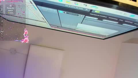 Scarlet  online show from February 24, 12:47 pm