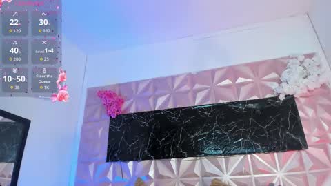 Scarlet  online show from March 3, 12:33 pm