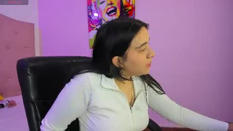Snapshot of scarlet_hans chatting on June 18, 11:58 am scarlet_hans online show from June 18, 11:58 am