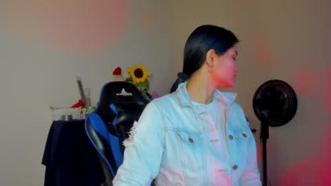 scarlet taylor kennedy online show from February 16, 6:26 pm