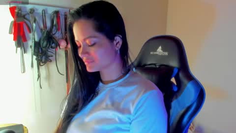 scarlet taylor kennedy online show from May 15, 9:22 pm