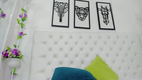 Snapshot of scarlet_stan22 chatting on January 25, 5:08 pm Isa online show from January 25, 5:08 pm