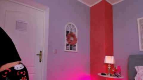 Scarlet online show from March 2, 6:04 pm