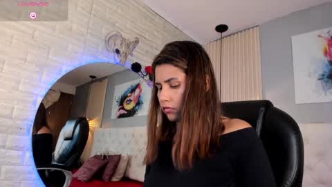 Scarlet online show from October 18, 5:35 pm