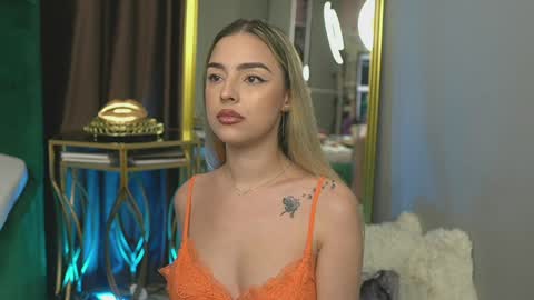 Snapshot of scarletcoles chatting on January 22, 2:59 am Scarlet online show from January 22, 2:59 am