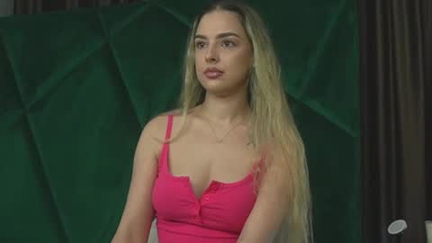 Snapshot of scarletcoles chatting on September 30, 10:15 pm Scarlet online show from September 30, 10:15 pm