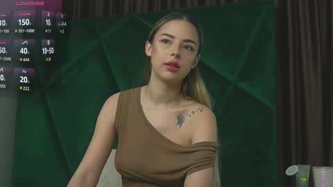 Snapshot of scarletcoles chatting on October 2, 9:55 pm Scarlet online show from October 2, 9:55 pm