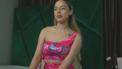 Snapshot of scarletcoles chatting on October 6, 10:07 pm Scarlet online show from October 6, 10:07 pm