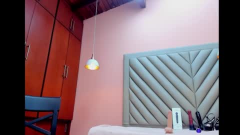 Snapshot of scarletdavis_ chatting on January 18, 6:24 am Scarlet Dayana online show from January 18, 6:24 am