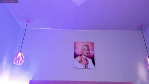 Snapshot of scarletgv chatting on November 3, 5:09 am Scarlet online show from November 3, 5:09 am