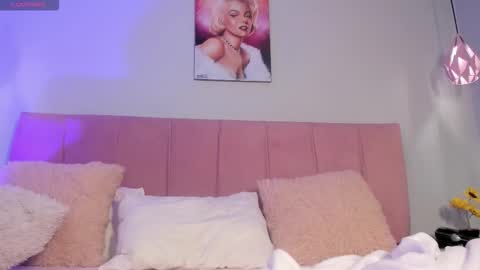 Scarlet  online show from February 28, 9:27 pm