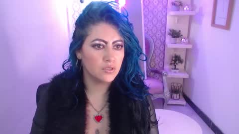 Snapshot of scarleth_bluee chatting on October 22, 2:56 am Scarleth online show from October 22, 2:56 am