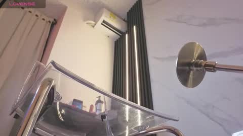 I am  Scarleth  Check mi profile online show from February 15, 12:36 pm