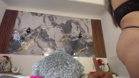 Scarleth online show from April 18, 3:05 pm