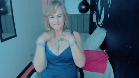 S C A R L E T online show from December 13, 3:00 pm