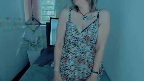 S C A R L E T online show from December 17, 3:17 pm