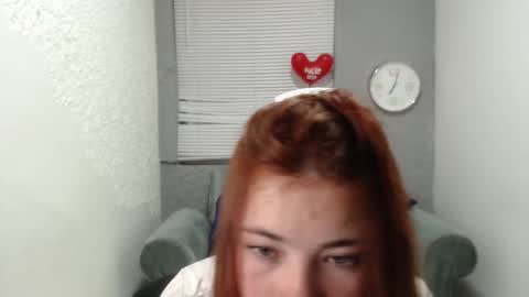 scarlethsexy69 online show from October 3, 12:24 pm