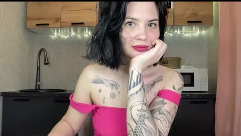 Snapshot of scarletpetal chatting on February 1, 1:20 pm scarletpetal online show from February 1, 1:20 pm