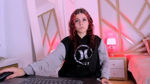 Scarlet online show from December 7, 11:07 am