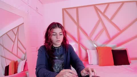 Scarlet online show from December 31, 11:42 am