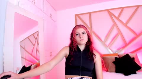 Scarlet online show from January 21, 1:32 pm