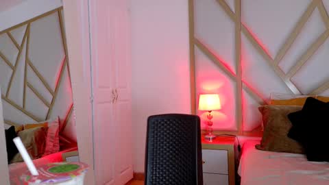 Scarlet online show from February 16, 9:59 pm