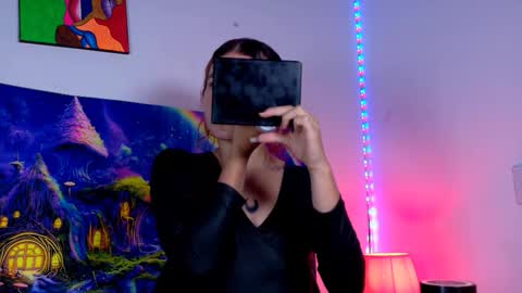 Scarlet online show from September 15, 1:38 am