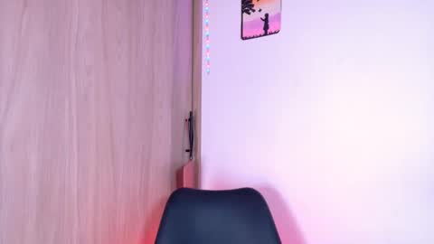 Scarlet online show from October 13, 1:33 pm