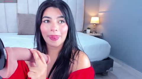 Snapshot of scarletstarr_ chatting on November 6, 4:13 am Scarlet online show from November 6, 4:13 am