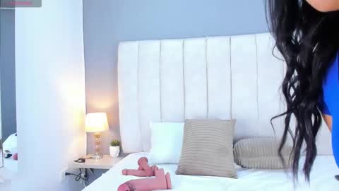 Snapshot of scarletstarr_ chatting on December 2, 4:07 am Scarlet online show from December 2, 4:07 am