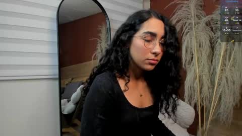 Scarlett  online show from April 23, 9:39 pm