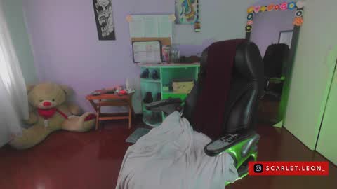 Snapshot of scarlett77_ chatting on March 4, 2:53 pm Scarletland welcome online show from March 4, 2:53 pm