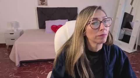 Scarlett online show from March 24, 11:48 am