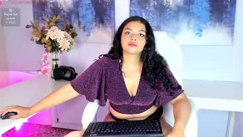 Snapshot of scarlett__2 chatting on June 17, 10:00 pm Scarlett online show from June 17, 10:00 pm