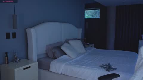 juli online show from February 25, 9:24 pm