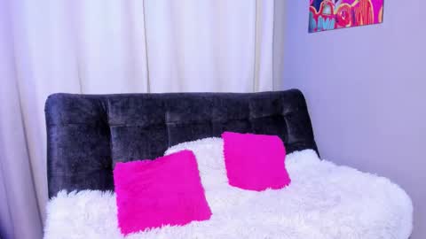 Snapshot of scarlett__durand chatting on October 9, 12:03 pm scarlett__durand online show from October 9, 12:03 pm