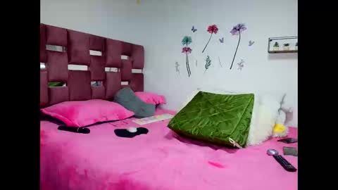 Scarlett online show from April 7, 1:39 am