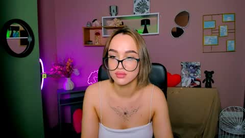 Scarlett online show from April 7, 6:03 am