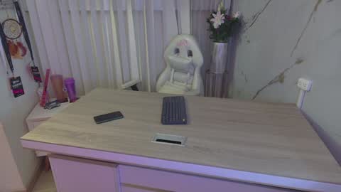 Scarlett Collins online show from January 27, 3:15 am