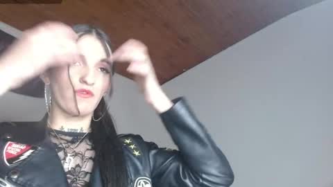 Snapshot of scarlett_crastrawberry chatting on May 9, 12:27 am scarlet online show from May 9, 12:27 am